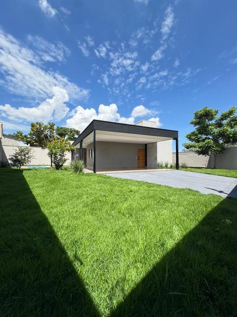 Casa à venda em Aparecida de Goiânia, Independência, com 3 quartos, com 165 m²
